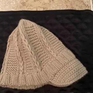 Vintage Goorin Bros Knitted Brimmed Winter Hat